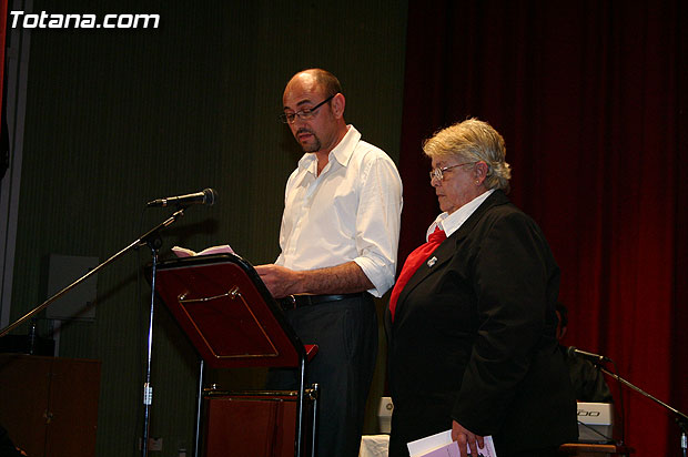 Katy Parra deleita a los asistentes a la presentacin de su libro “Coma Idlico”... - 10