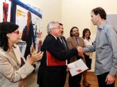 Klaus Ohnsmann recibió el Premio de Pintura de la Universidad de Murcia