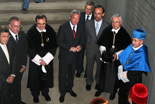 Valcárcel reitera el compromiso del Gobierno para reforzar la financiación de la Universidad Politécnica pese a los “tiempos de austeridad” - 1, Foto 1
