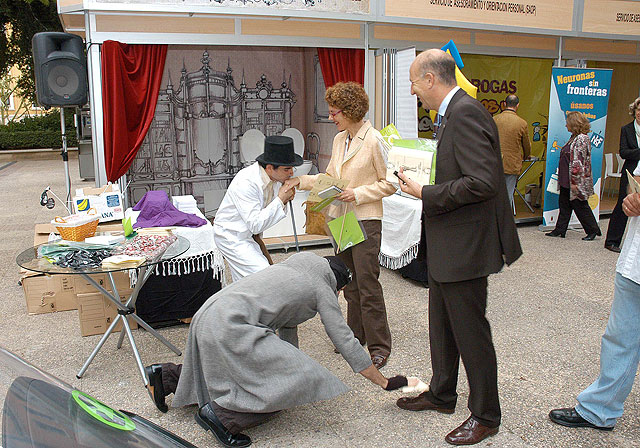 La Universidad de Murcia celebra la Feria de Bienvenida con más de 40 stands y una especial preocupación por el medio ambiente - 3, Foto 3