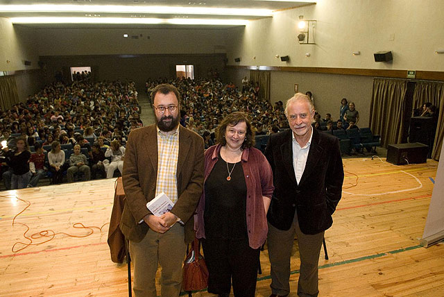 El Premio Mandarache 2009 extiende el fomento de la lectura a todos los sectores de la población - 1, Foto 1