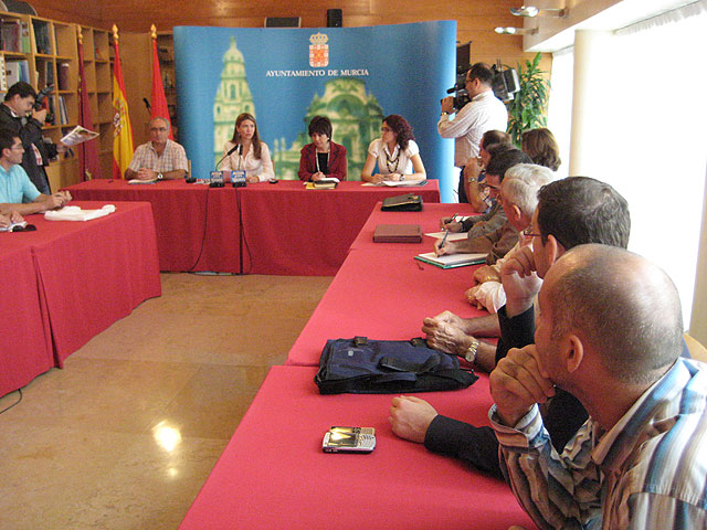 En noviembre comenzarán las obras de eliminación de barreras arquitectónicas en siete centros del municipio - 1, Foto 1