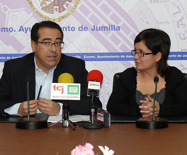 Firmados dos convenios con el Servicio de Formación y Empleo para contratar a técnicos para Servicios Sociales - 1, Foto 1