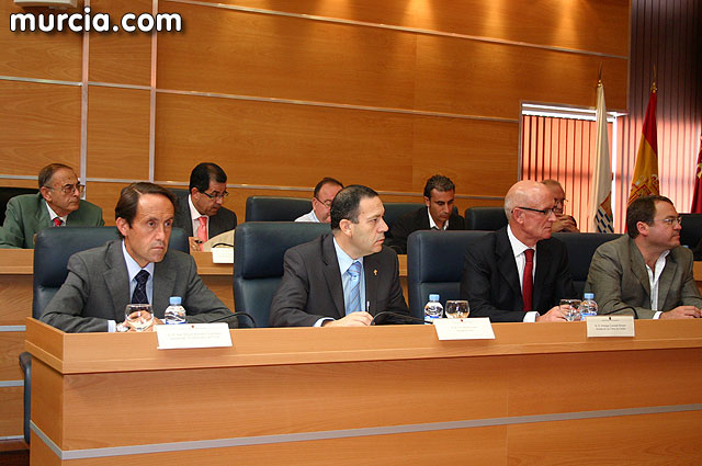 Los municipios de la Regin dispondrn de casi 11 millones de euros para programas de inmigracin y atencin temprana - 13