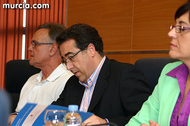 Los municipios de la Regin dispondrn de casi 11 millones de euros para programas de inmigracin y atencin temprana - 18