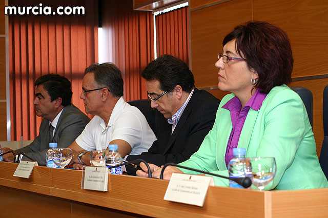 Los municipios de la Regin dispondrn de casi 11 millones de euros para programas de inmigracin y atencin temprana - 19