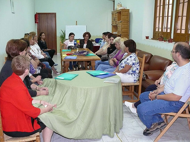 El próximo lunes comienza en Jumilla un curso sobre escuela de familias - 1, Foto 1