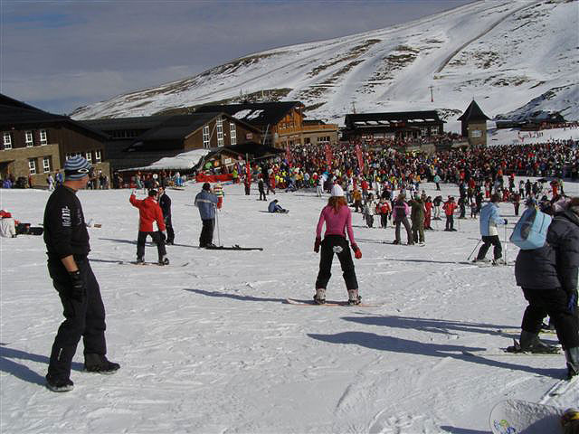 La Oficina de Turismo Joven organiza viajes a diferentes estaciones de esquí del país - 1, Foto 1