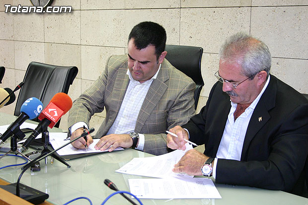 The City Council and the Association of Employers of the Construction of Low Guadalentn (AEMC), Foto 1