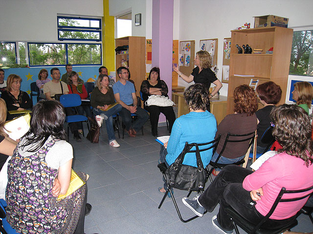 The "Project Nexus: a workshop for parents," "The Candle" developed for the third consecutive year, begins tonight, Foto 1