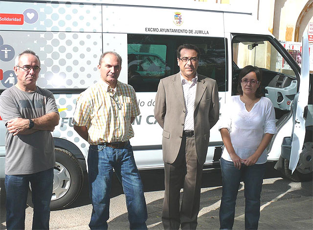 El vehículo para trasladar a personas dependientes al Centro de Salud entra en funcionamiento en noviembre - 2, Foto 2