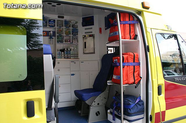 Totana dispone de una nueva ambulancia en el servicio de urgencias de Atencin Primaria - 13