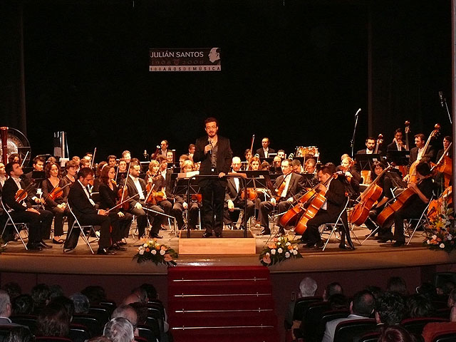Éxito rotundo en el concierto homenaje al compositor jumillano Julián Santos y que dirigió Roque Baños - 1, Foto 1