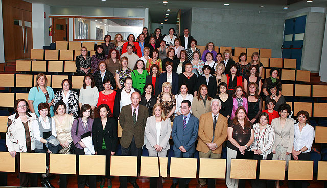 131 nuevos funcionarios de la Comunidad Autónoma tomaron hoy posesión de sus plazas - 1, Foto 1