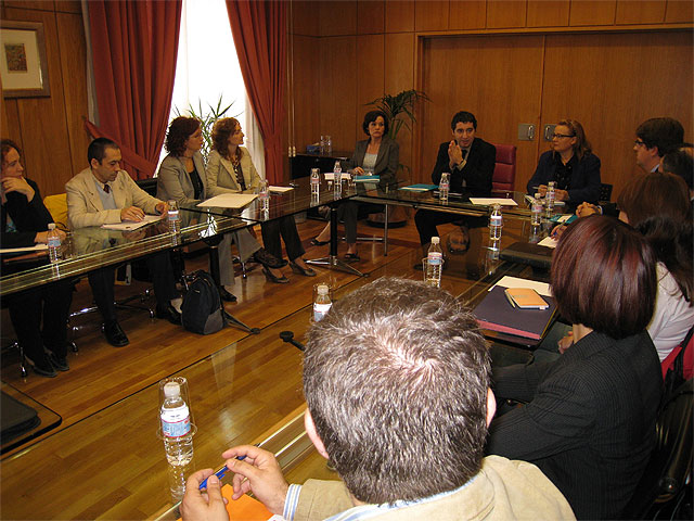 El consejero Cruz asegura que “las nuevas rutas culturales fortalecerán el atractivo de los Consorcios Turísticos” - 1, Foto 1