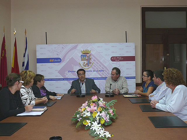 El Ayuntamiento de Jumilla ha sido galardonado con el premio ‘al compromiso social’ que otorga FAMDIF - 1, Foto 1