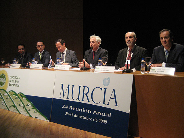 Cámara: “La energía nuclear, como los trasvases, tienen que vencer el tópico de ser considerados malditos” - 1, Foto 1