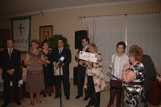 The traditional dinner is organized for the Spanish Association Against Cancer, Foto 1