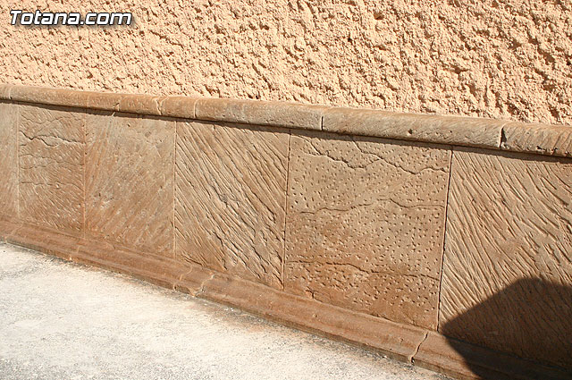 Autoridades municipales visitan las obras realizadas en el cementerio - 5