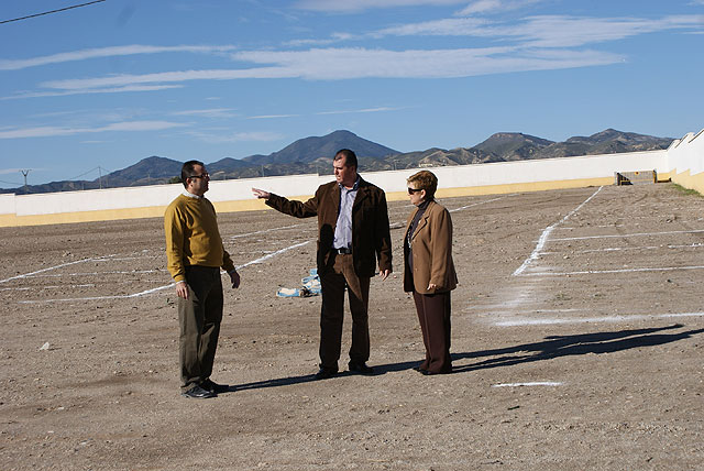 La concejalía de Cementerio adecua el campo santo para la masiva afluencia de visitantes el Día de Todos los Santos - 1, Foto 1