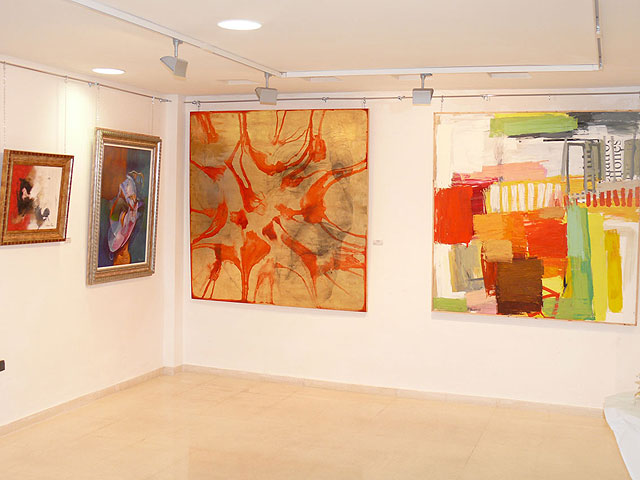 Inaugurada la exposición ‘Pintores solidarios con Paraguay’ con la que se recaudan fondos para construir centros educativos en ese país - 1, Foto 1