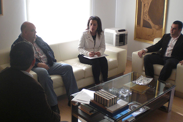 City officials meet with local and regional representatives of the Spanish Red Cross, Foto 2