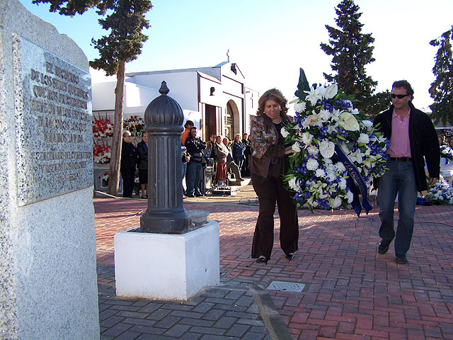 Águilas celebró ayer la tradicional misa en el cementerio en honor a los Fieles Difuntos - 2, Foto 2
