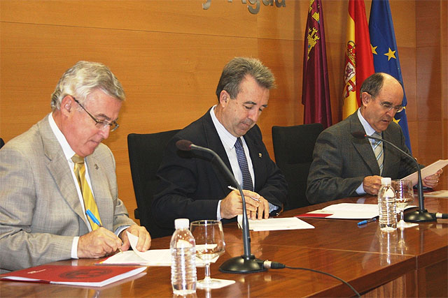 Agricultura y la Universidad de Murcia impulsan nuevas líneas de colaboración en materia agraria - 1, Foto 1