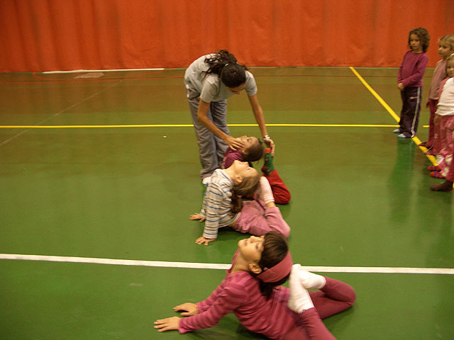 La Gimnasia Rítmica es la última tendencia deportiva en Santomera - 3, Foto 3