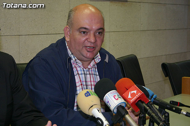 El Ayuntamiento y la Asociación Cruz Roja Española Asamblea Local de Totana suscriben un convenio de colaboración, Foto 2