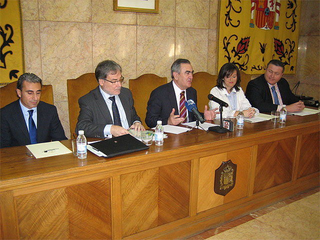 El delegado del Gobierno destaca que el Instituto Nacional de la Seguridad Social facilitará el acceso a los ciudadanos en las oficinas municipales - 1, Foto 1