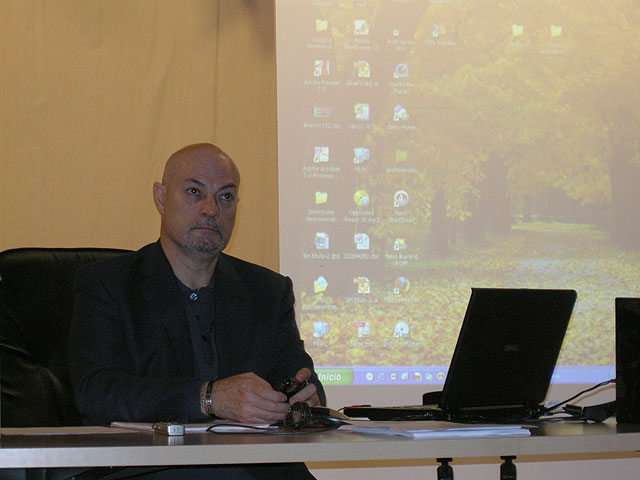 El periodista José Luis Fernández Iglesias impartió ayer en la UCAM, la conferencia 'Medios de Comunicación y personas con discapacidad. Cómo informar con sentido común’ - 1, Foto 1