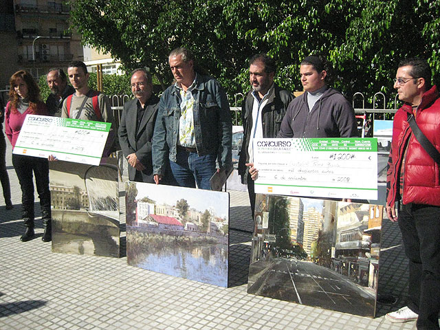 Un cuadro de la Gran Vía y otro del Puente del Hospital ganan el I Concurso de pintura de Urbanismo - 1, Foto 1