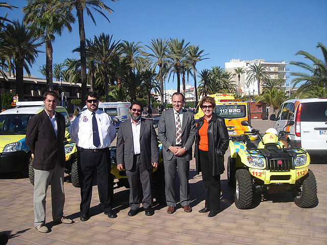 San Javier se convierte en el primer municipio de la Región en mantener la vigilancia y salvamento en dos de sus playas durante todo el año - 1, Foto 1