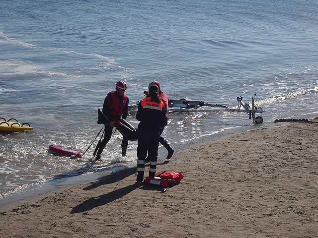 San Javier se convierte en el primer municipio de la Región en mantener la vigilancia y salvamento en dos de sus playas durante todo el año - 3, Foto 3