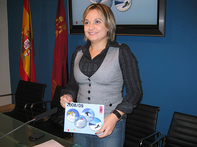 El Instituto de la Juventud oferta 15.000 plazas para la práctica de deportes de invierno - 1, Foto 1