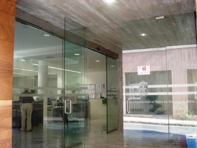 Proponen la paralización de procesos selectivos de aumento de plantilla de Funcionarios para compensar favores políticos, Foto 1