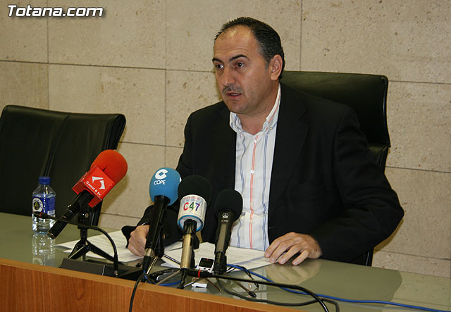 El PP pide a IU+LV que deje de hacer demagogia con la política de personal dejando en paz a los empleados públicos, Foto 1