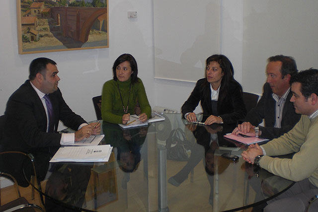 Comienza a trabajar la Comisión Especial de Economía y Empleo, Foto 1