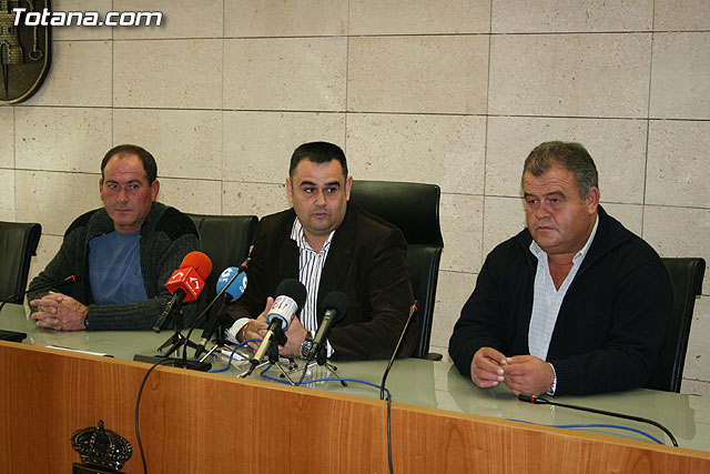 El ayuntamiento y la ASAJA firman un convenio de colaboración, Foto 3