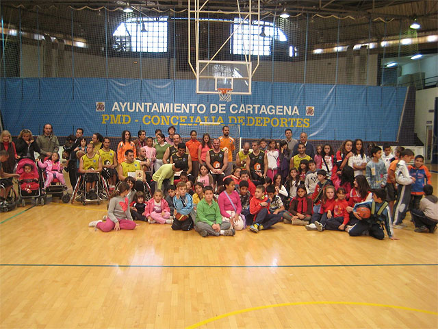 El Club Peinsa La Unión de baloncesto en silla de ruedas participa por primera vez en el programa ADE - 3, Foto 3
