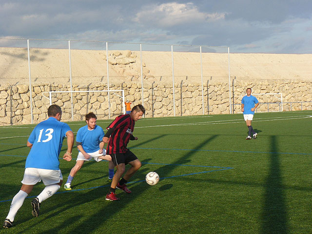 Muebles Mondrián es el nuevo lider de la liga de futbol aficionado Juega Limpio, Foto 3