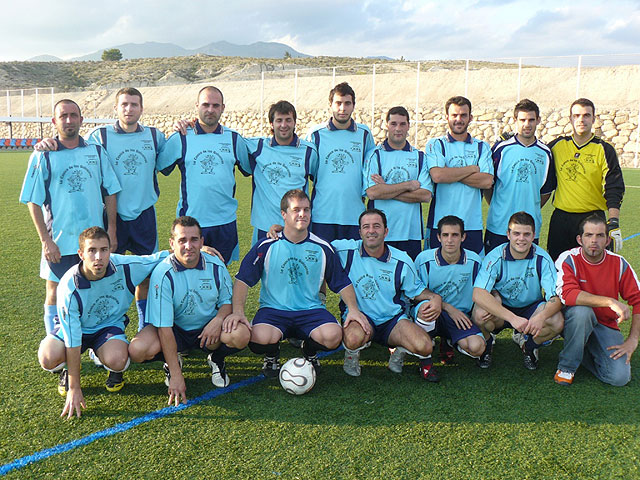 Muebles Mondrián es el nuevo lider de la liga de futbol aficionado Juega Limpio, Foto 4