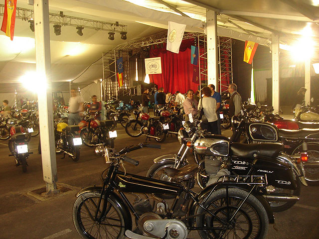 La exposición de Motos Antiguas, con más de 400 ejemplares, cierra con gran éxito y preparada para convertirse en Feria - 3, Foto 3