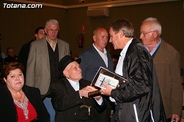 El “Faro de Alejandra” presenta el libro “La Aurora de Santa Cruz” - 1