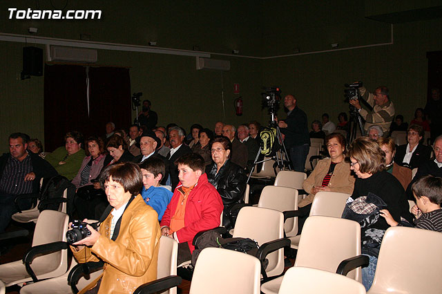 El “Faro de Alejandra” presenta el libro “La Aurora de Santa Cruz” - 10