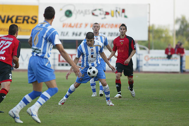 Dos mil aficionados se dieron cita en el estadio municipal de ftbol “Juan Cayuela” - 3