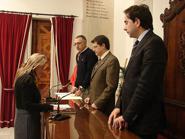 La Gerencia de Urbanismo se refuerza desde hoy con una nueva inspectora - 3, Foto 3