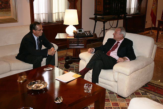 Ramón Luis Valcárcel da luz verde a la construcción de un segundo instituto en Santomera - 2, Foto 2