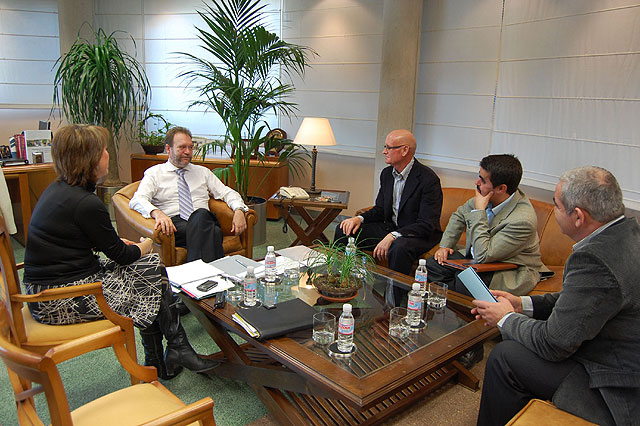Las Torres de Cotillas solicita al Gobierno Regional apoyo para arreglar los colegios locales - 1, Foto 1